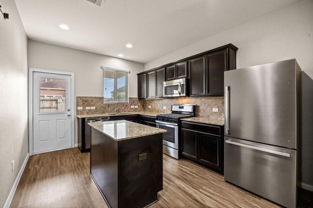 19615 Blue Pine Circle, Cypress, TX 77429