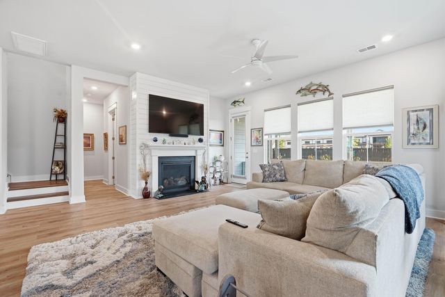 130 Medford Street, Summerville, SC 29486