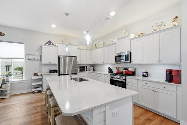 130 Medford Street, Summerville, SC 29486