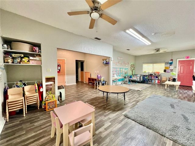 512 W 10th Street, Mercedes, TX 78570