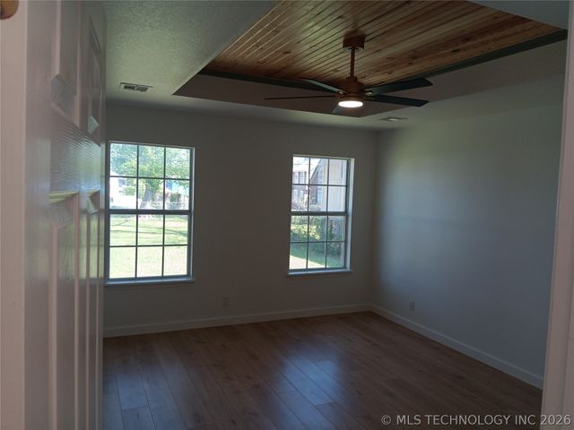 225 E Seminole Place, Tulsa, OK 74110