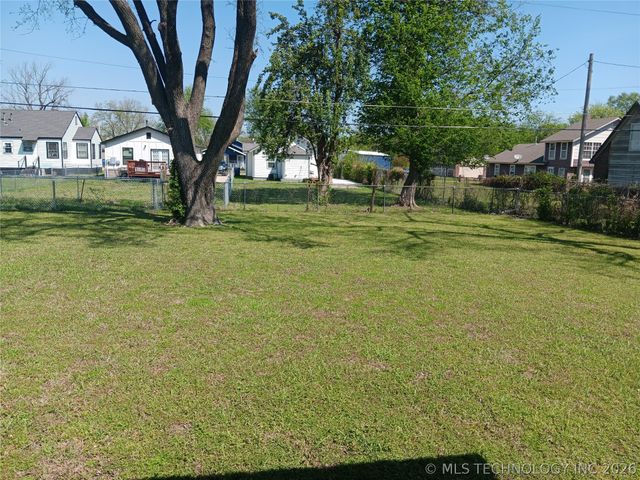 225 E Seminole Place, Tulsa, OK 74110