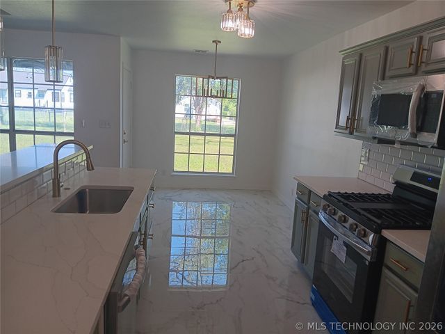 225 E Seminole Place, Tulsa, OK 74110