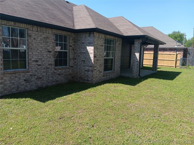 225 E Seminole Place, Tulsa, OK 74110