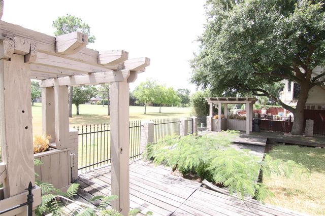 14423 Sandalfoot Street, Houston, TX 77095