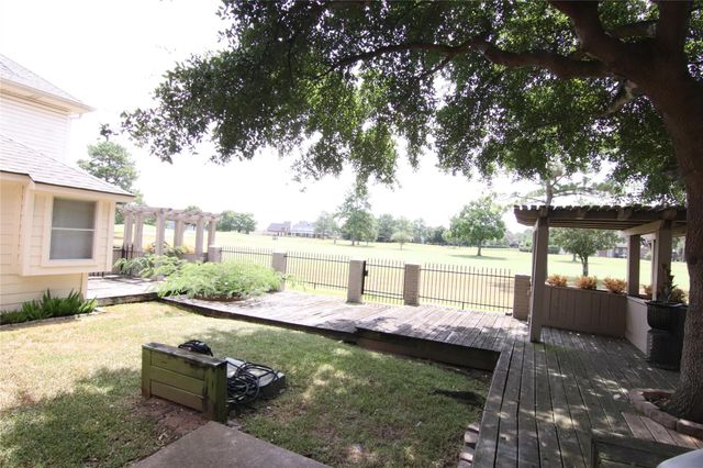 14423 Sandalfoot Street, Houston, TX 77095