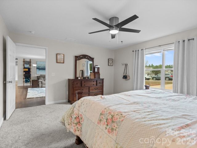 119 Titleist Drive, Statesville, NC 28677