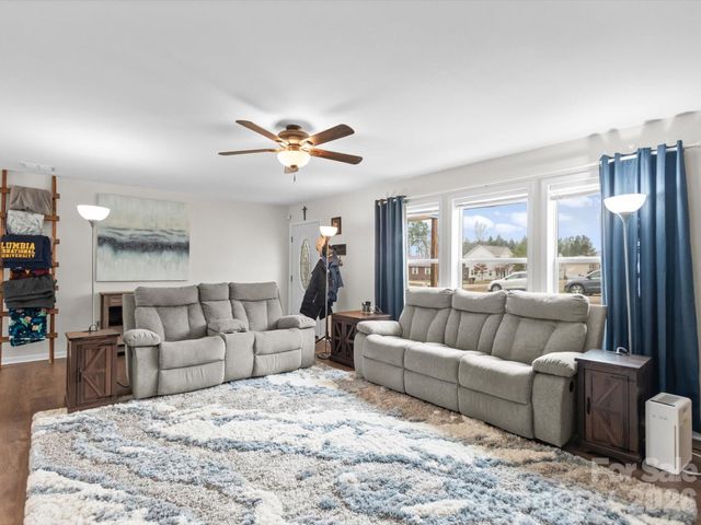 119 Titleist Drive, Statesville, NC 28677