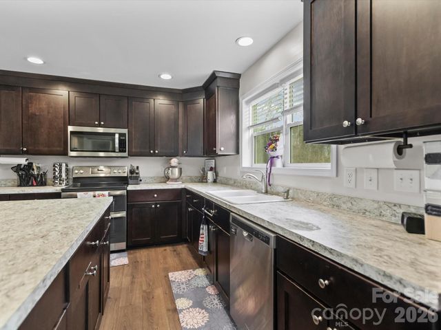 119 Titleist Drive, Statesville, NC 28677