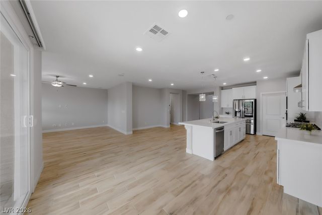 445 Winter Dove Avenue, Henderson, NV 89011