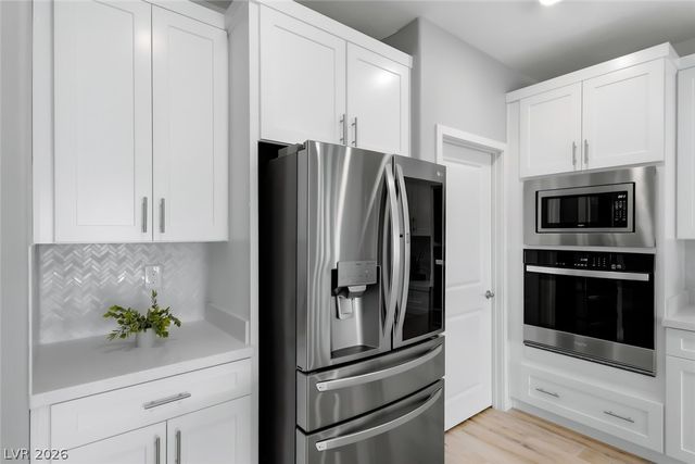 445 Winter Dove Avenue, Henderson, NV 89011