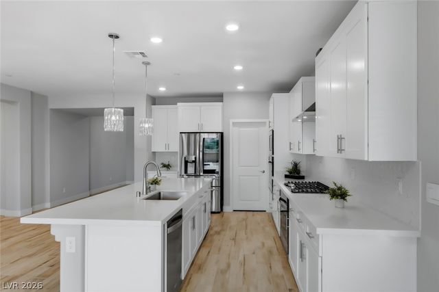 445 Winter Dove Avenue, Henderson, NV 89011