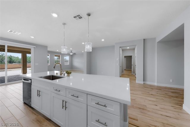 445 Winter Dove Avenue, Henderson, NV 89011