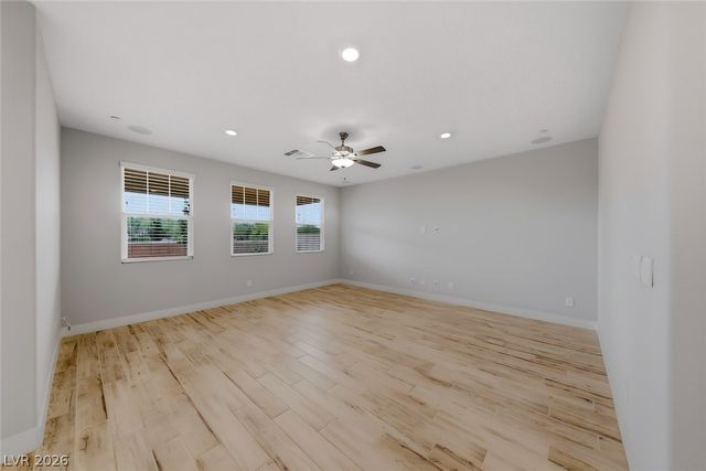 445 Winter Dove Avenue, Henderson, NV 89011