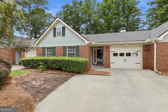 23 Dover Trail, Peachtree City, GA 30269