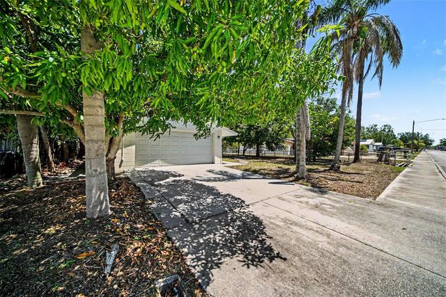 5301 82ND AVENUE N, Pinellas Park, FL 33781