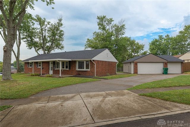 2841 Chinook Lane, Kettering, OH 45420