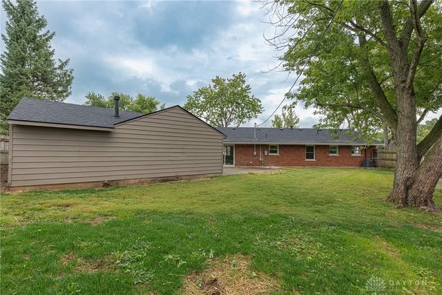2841 Chinook Lane, Kettering, OH 45420