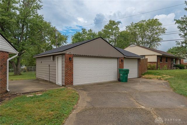 2841 Chinook Lane, Kettering, OH 45420