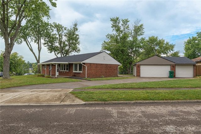 2841 Chinook Lane, Kettering, OH 45420