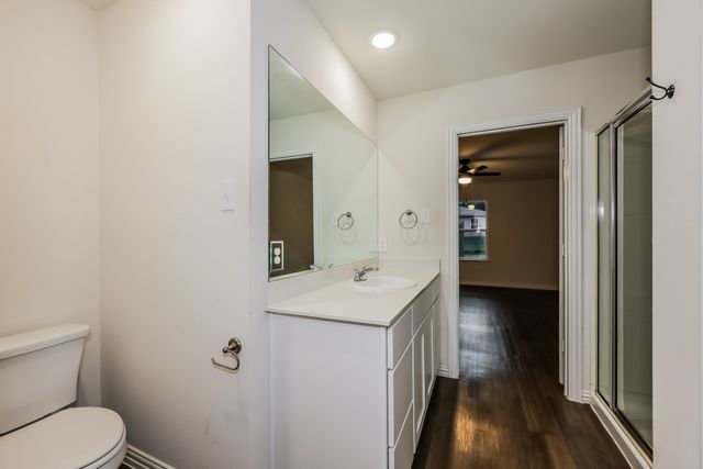 313 Bounding Main Street, Gun Barrel City, TX 75156
