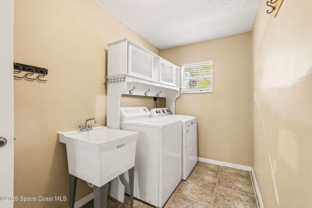 2259 Cogan Drive SE, Palm Bay, FL 32909