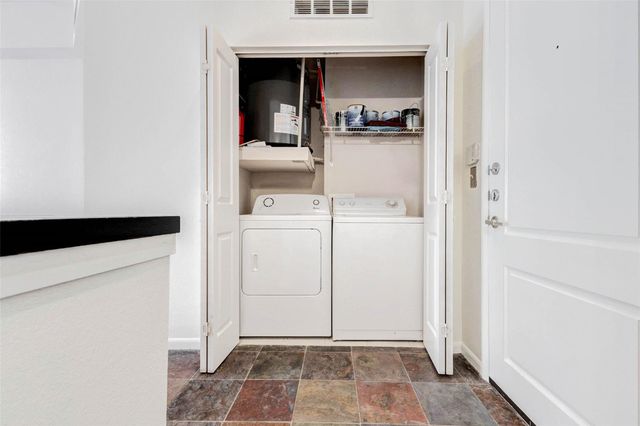 3505 Sage Road 1104, Houston, TX 77056