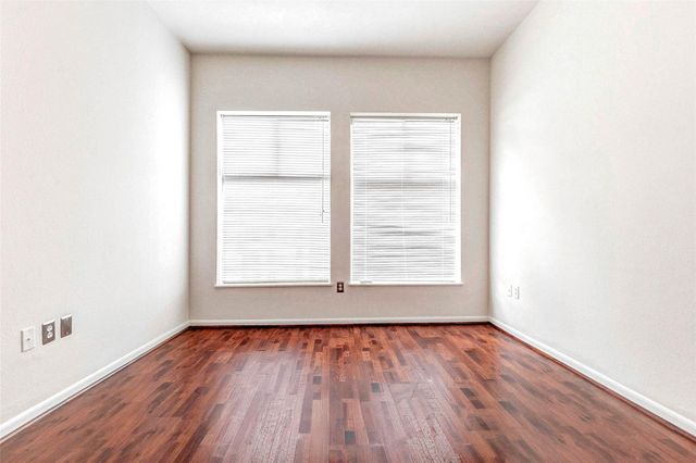 3505 Sage Road 1104, Houston, TX 77056