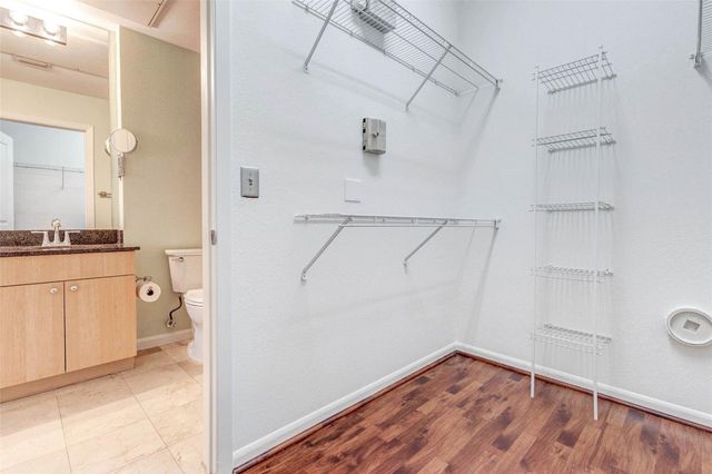 3505 Sage Road 1104, Houston, TX 77056