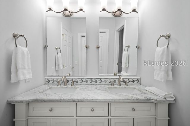 8 E Cottage Cir, Bluffton, SC 29910