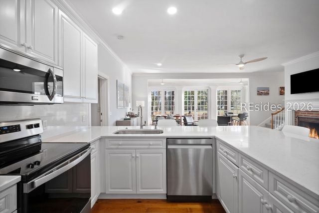 8 E Cottage Cir, Bluffton, SC 29910