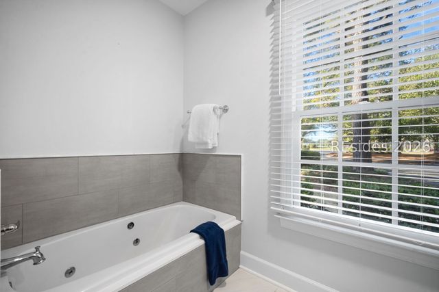 8 E Cottage Cir, Bluffton, SC 29910