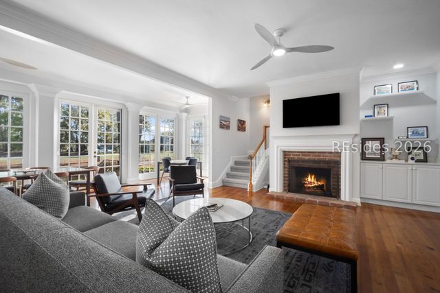 8 E Cottage Cir, Bluffton, SC 29910