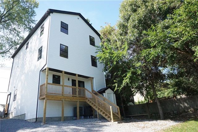 95 Sunset Avenue, Providence, RI 02909