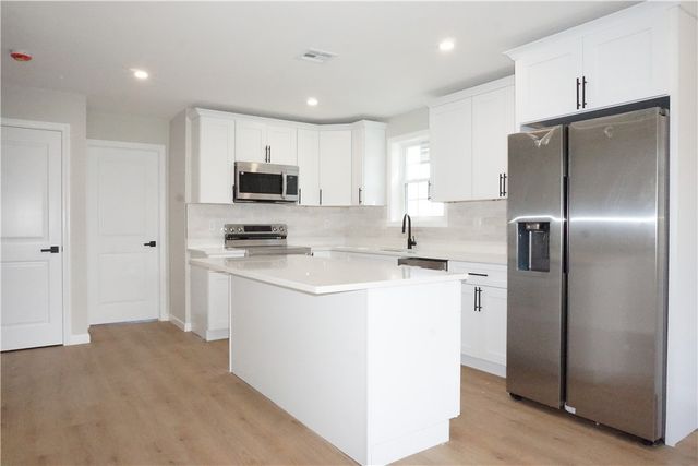 95 Sunset Avenue, Providence, RI 02909