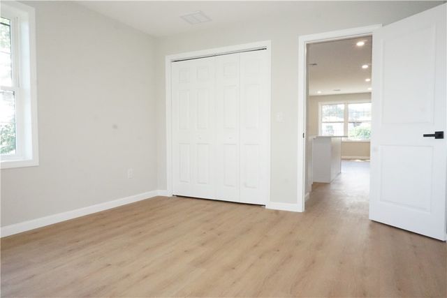 95 Sunset Avenue, Providence, RI 02909