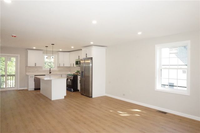 95 Sunset Avenue, Providence, RI 02909