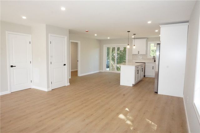 95 Sunset Avenue, Providence, RI 02909