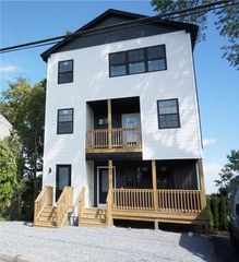 95 Sunset Avenue, Providence, RI 02909