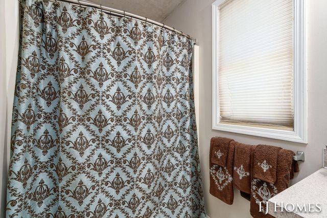 3519 Breezewood Drive Se, City Of Kentwood, MI 49512