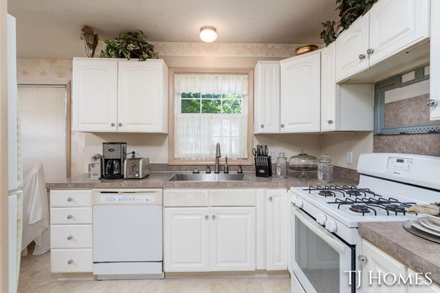 3519 Breezewood Drive Se, City Of Kentwood, MI 49512