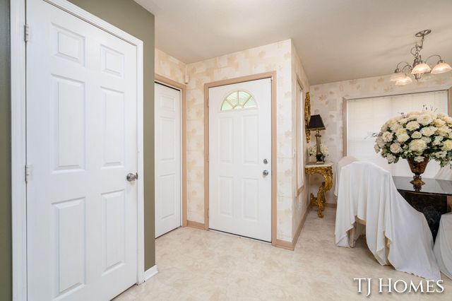 3519 Breezewood Drive Se, City Of Kentwood, MI 49512