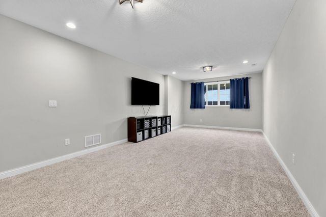 5997 Heather Ridge Drive, Delaware, OH 43015