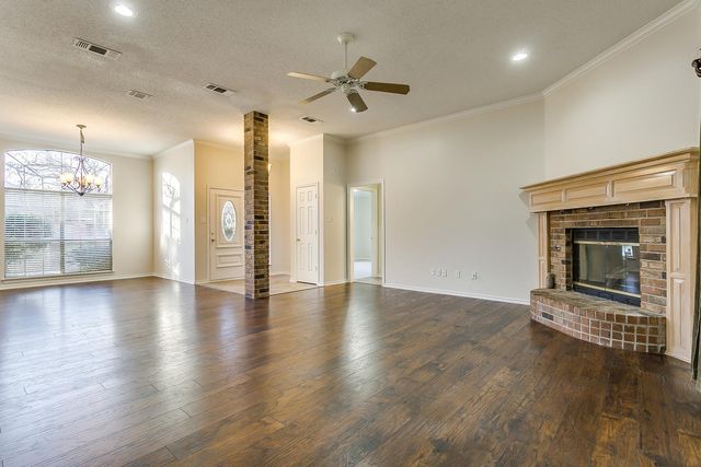 901 Evandale Road, Burleson, TX 76028