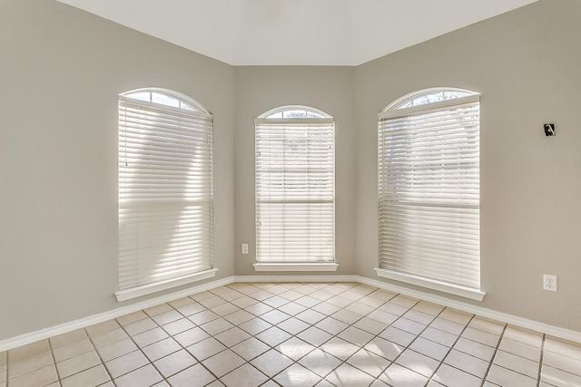 901 Evandale Road, Burleson, TX 76028