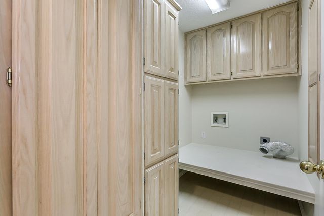 901 Evandale Road, Burleson, TX 76028