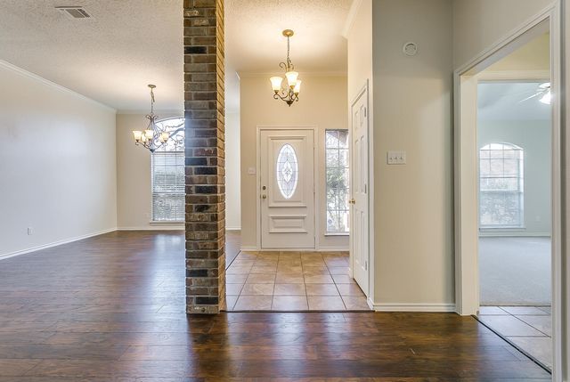 901 Evandale Road, Burleson, TX 76028