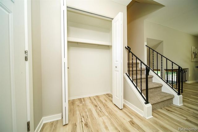 48297 Mallard Drive, New Baltimore, MI 48047