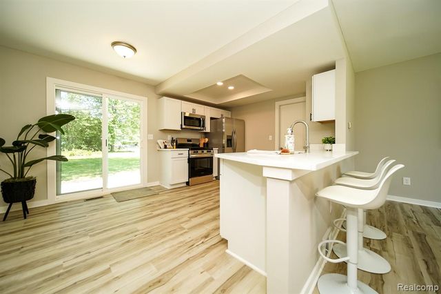 48297 Mallard Drive, New Baltimore, MI 48047