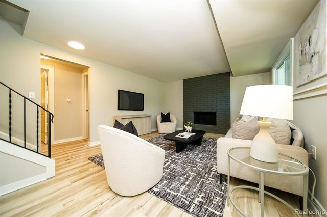 48297 Mallard Drive, New Baltimore, MI 48047